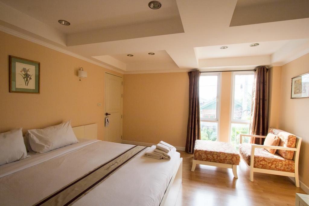 Hotel Triple Palms House à Chiang Mai Extérieur photo
