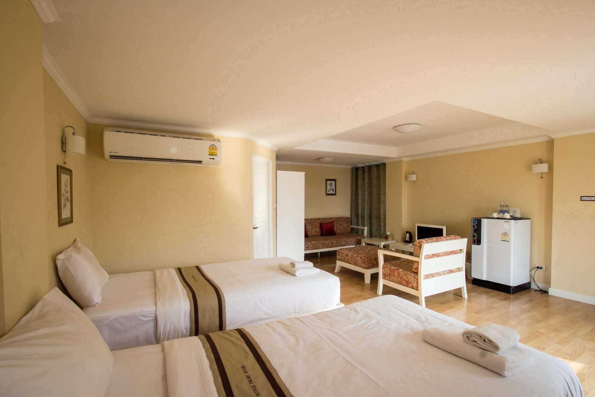 Hotel Triple Palms House à Chiang Mai Extérieur photo